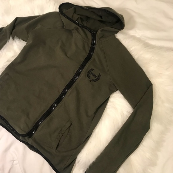 PINK Victoria's Secret Tops - Victoria’s Secret PINK sweatshirt